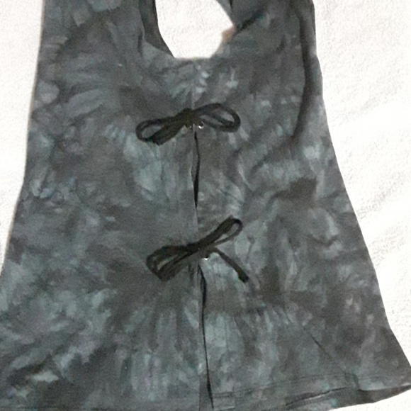 Lace up black tie-dye tank top - Picture 3 of 3